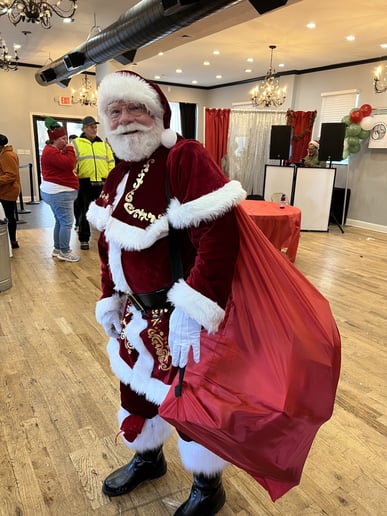 Gallery photo 7 of Asbury Santa