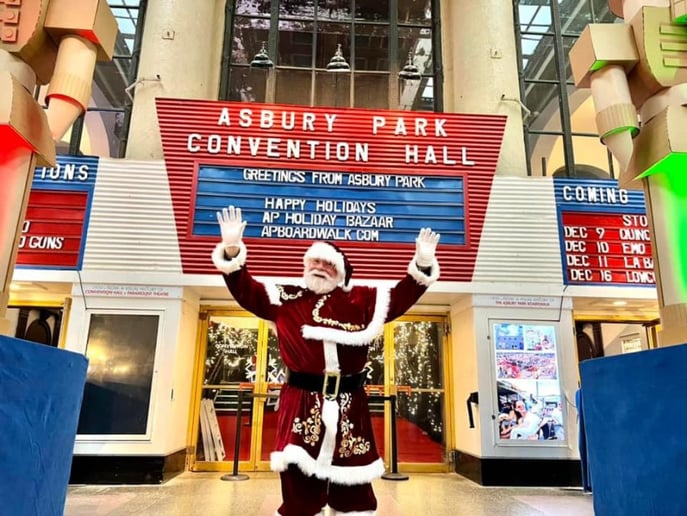 Gallery photo 23 of Asbury Santa