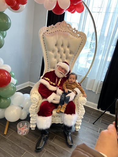 Gallery photo 25 of Asbury Santa