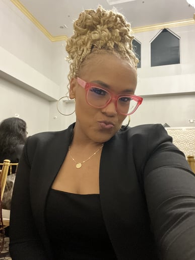 Gallery photo 4 of Ashlee