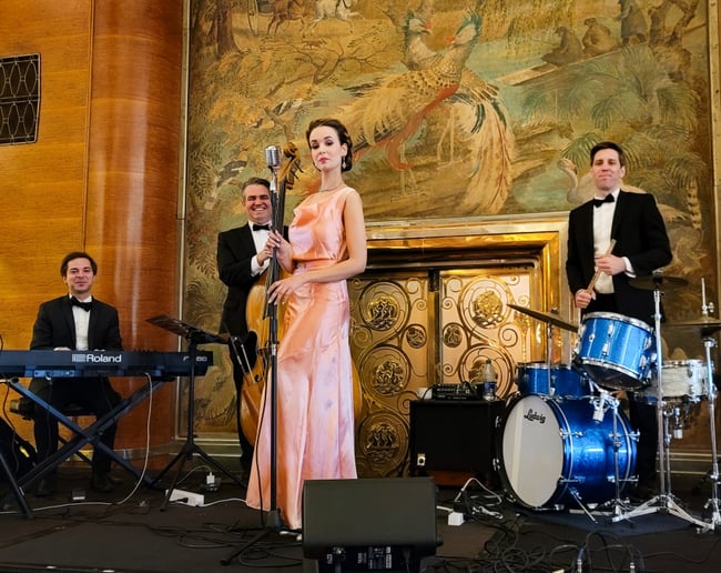 Gallery photo 9 of Ashley Anne and The Carnations