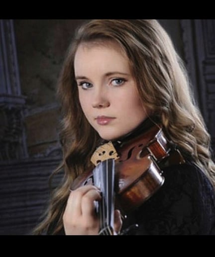 Gallery photo 1 of Ashley Zendarski, Violinist