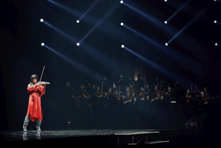 Gallery photo 5 of Assia Ahhatt: Enchanting Violinist