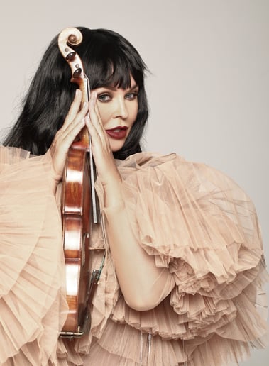 Gallery photo 8 of Assia Ahhatt: Enchanting Violinist