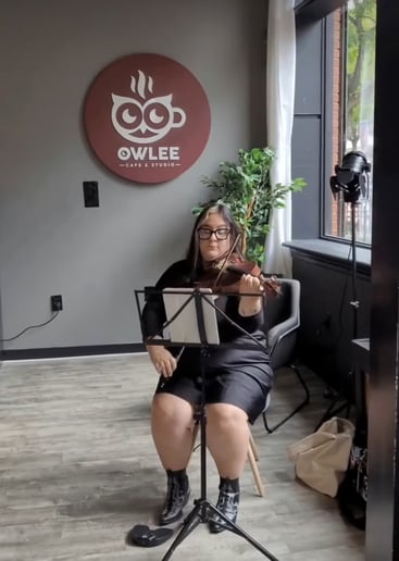 Gallery photo 4 of Mia Rose Strings