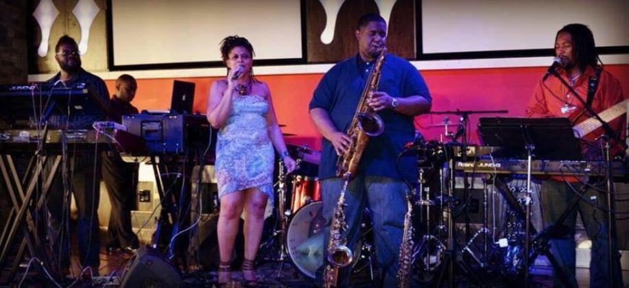 Gallery photo 7 of Atlanta Sax Man Antonio Bennett