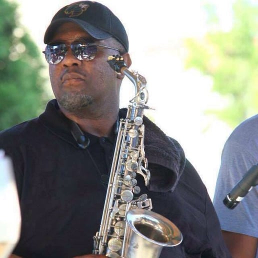 Gallery photo 8 of Atlanta Sax Man Antonio Bennett
