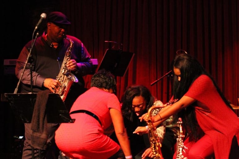 Gallery photo 10 of Atlanta Sax Man Antonio Bennett