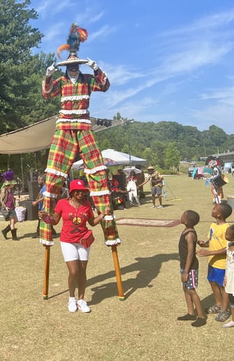 Gallery photo 5 of Atlanta Stilt Dancing