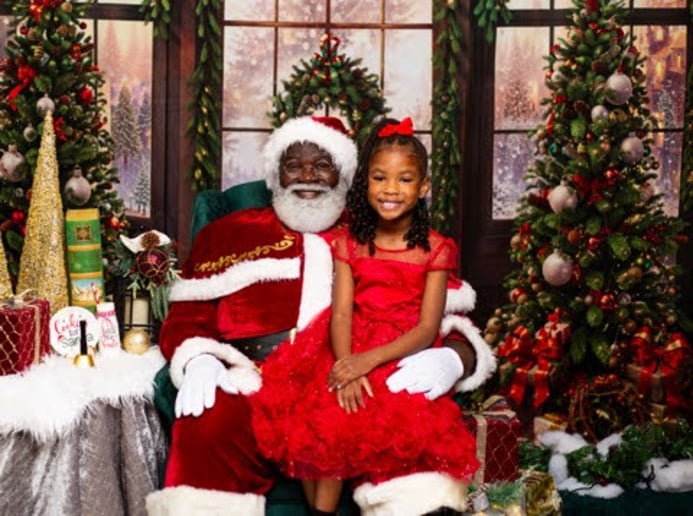 Gallery photo 3 of Atlanta's Santa