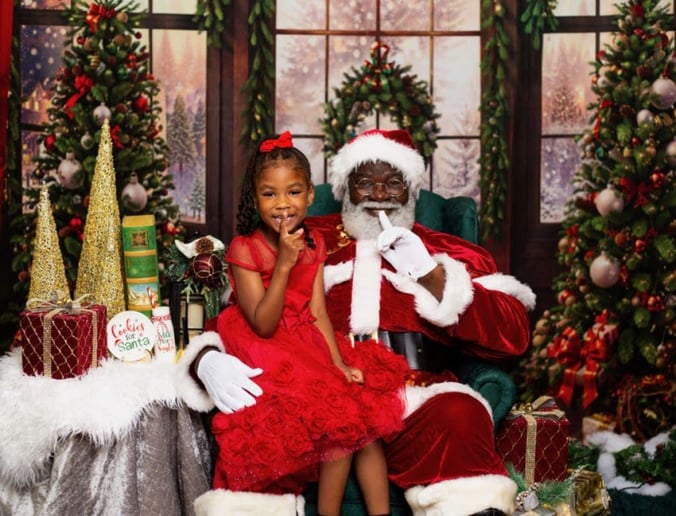 Gallery photo 10 of Atlanta's Santa