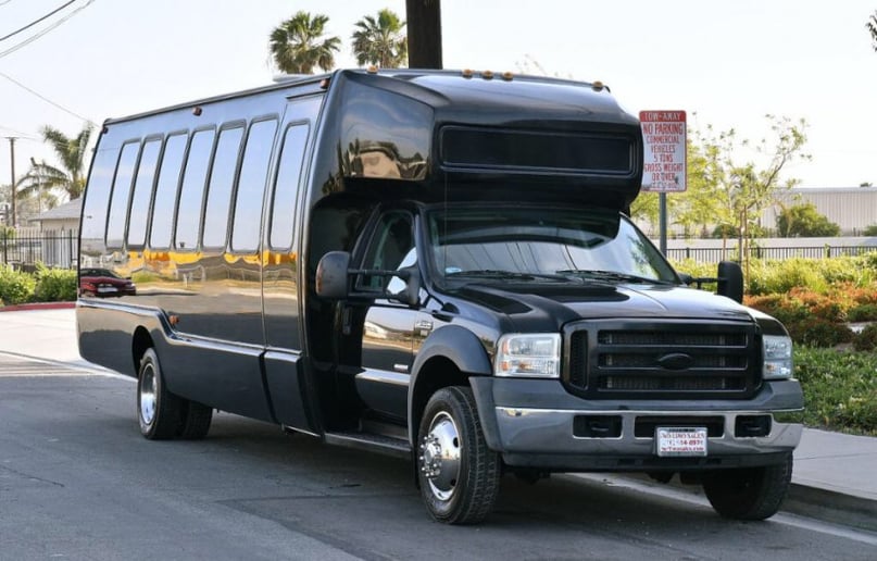 Gallery photo 4 of Atlantis Limousines