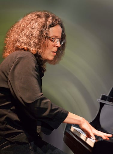 Gallery photo 1 of Atmospheric Solo Piano