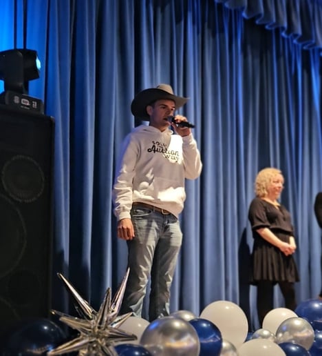 Gallery photo 1 of Auctioneering Service