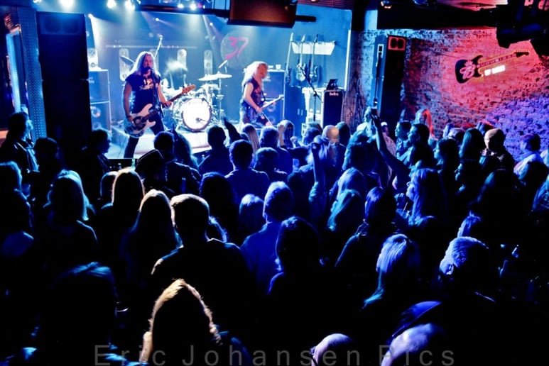 Gallery photo 2 of Aunt Betty 80’s Rock