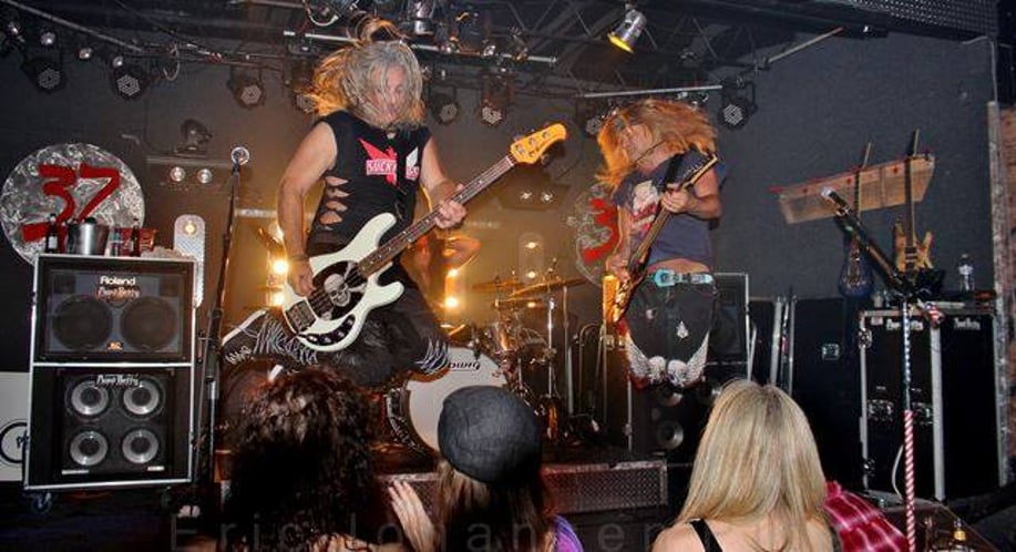 Gallery photo 9 of Aunt Betty 80’s Rock