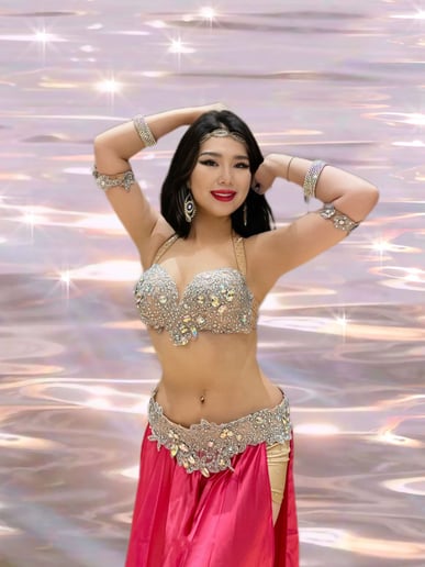 Gallery photo 3 of Tara Zhang