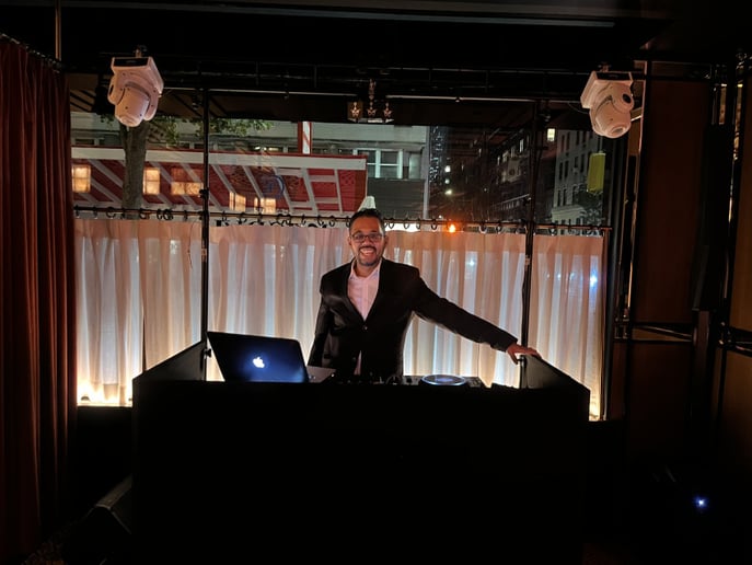 Gallery photo 3 of Aurora Entertainment