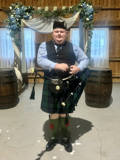 Gallery photo 10 of Austin Long- Professional Bagpiper