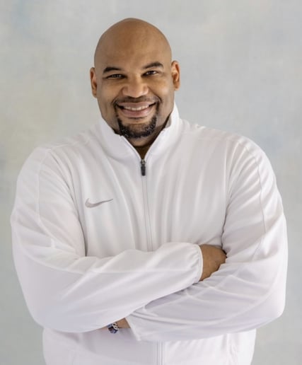 Gallery photo 1 of Author and Motivational Speaker