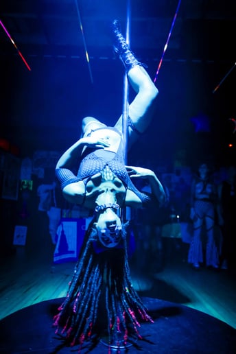 Gallery photo 5 of Ava Locs