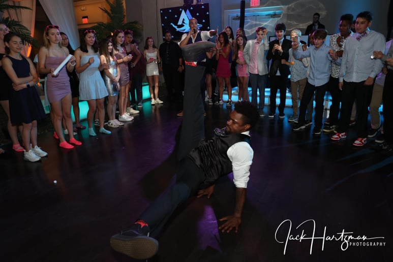 Gallery photo 4 of Awake And Great Entertainment