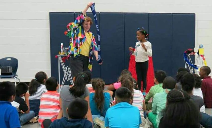 Gallery photo 7 of Award-Winning Comedy Magician & Mentalist Debbie Leifer