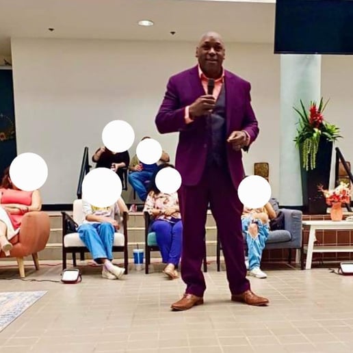 Gallery photo 1 of Award - Winning Motivational Speaker