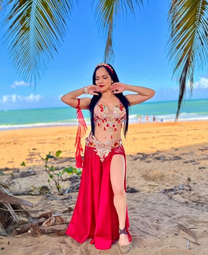 Gallery photo 3 of Award Winning Bellydancer