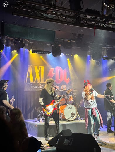 Gallery photo 5 of Axl/dc