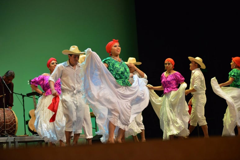 Gallery photo 4 of Ayazamana Ecuadorian Dance Group