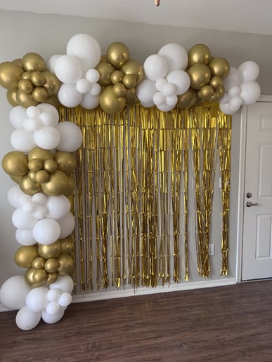 Gallery photo 9 of AZ Balloon Stylist