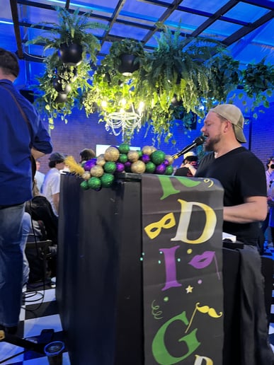 Gallery photo 9 of AZ Dueling Pianos