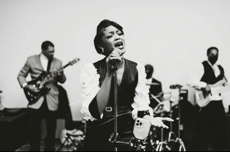 Gallery photo 2 of Aza Rae & The Dream Come Tru Band