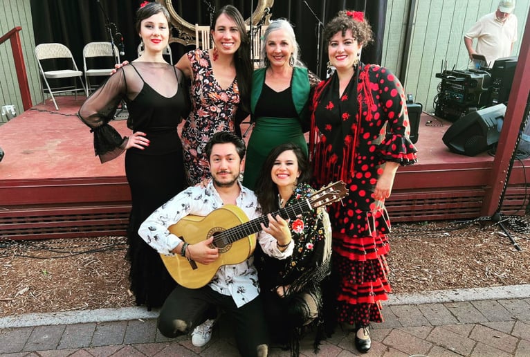 Gallery photo 3 of Azahar Flamenco