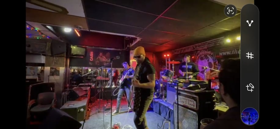 Gallery photo 1 of Azzazzins