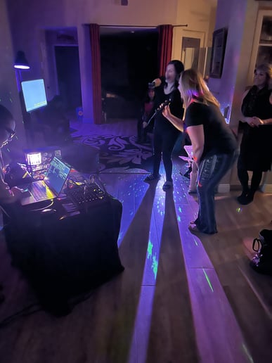 Gallery photo 3 of B-Fab Karaoke & DJ Services