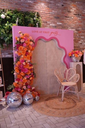 Gallery photo 2 of Baby Got Backdrops