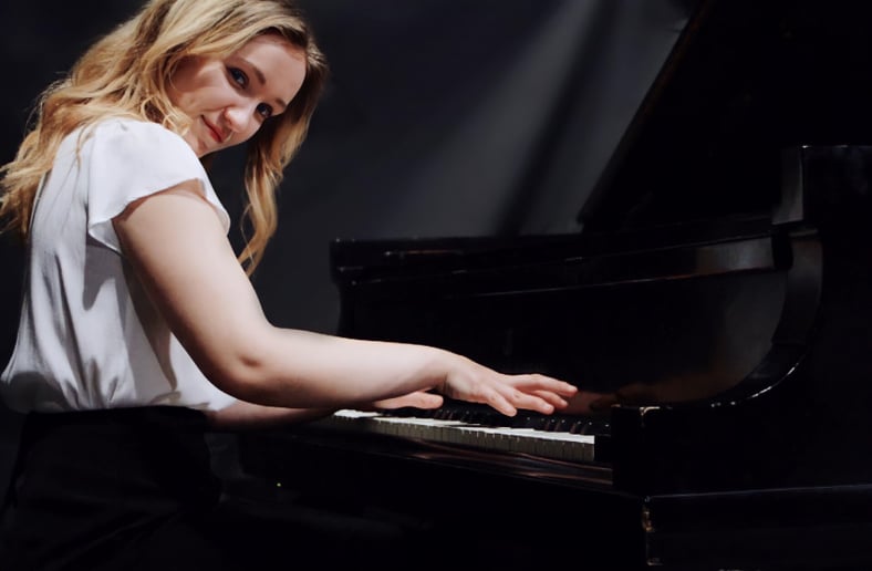 Gallery photo 1 of Aleksandra Velgosha (background music)