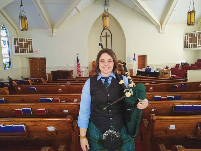 Gallery photo 9 of Charlotte Bagpiper Ally McKinnis