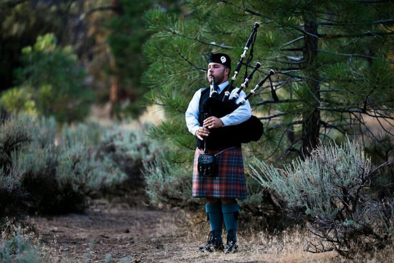 Gallery photo 2 of Bagpiper Burke