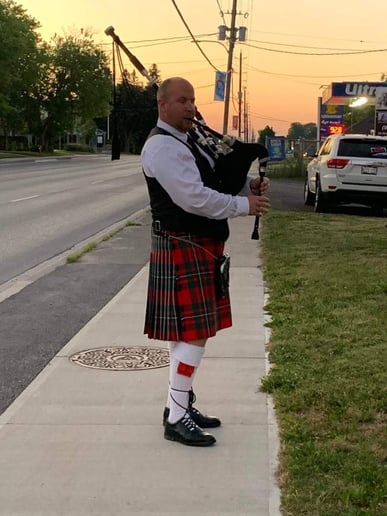 Gallery photo 4 of Bagpiper for All Occasions