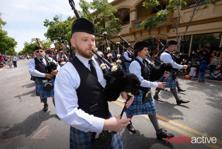 Gallery photo 7 of Bagpiper Joshua Agee