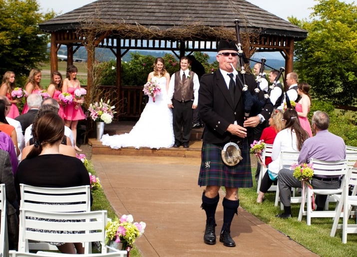 Gallery photo 4 of Seattle's Bagpiper Neil Hubbard