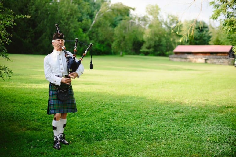 Gallery photo 9 of Bagpiper Richmond Johnston
