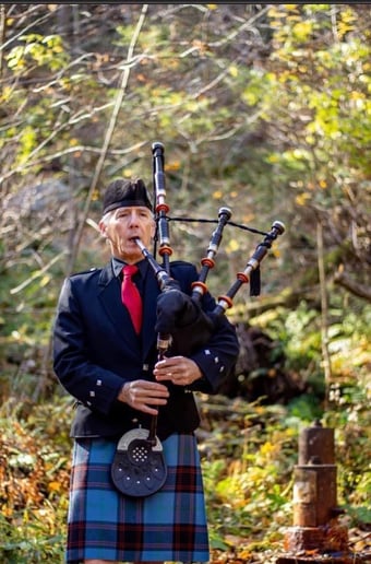 Gallery photo 19 of Bagpiper Richmond Johnston