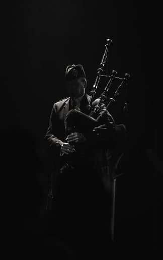Gallery photo 33 of Bagpiper Stephen Holter