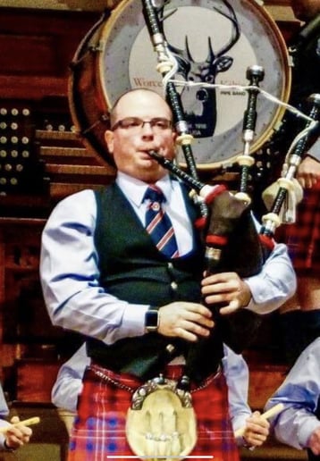 Gallery photo 5 of Worcester Bagpiper