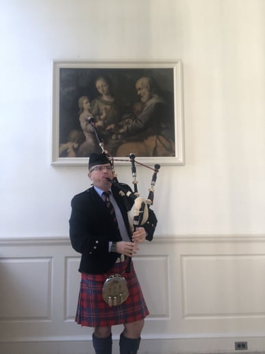 Gallery photo 7 of Worcester Bagpiper