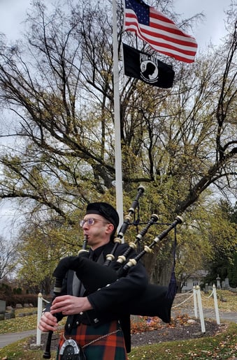 Gallery photo 6 of Rochester Bagpiper